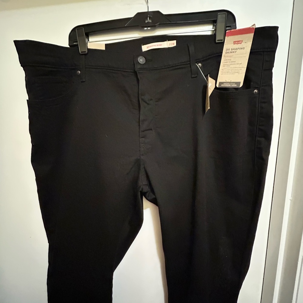 NWT Women’s Levi's 311 Shaping Skinny Black Jeans, Size 22W - Picture 2 of 8